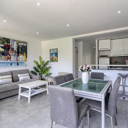 3 With Sea View Terraces In Peace Сен-Тропе