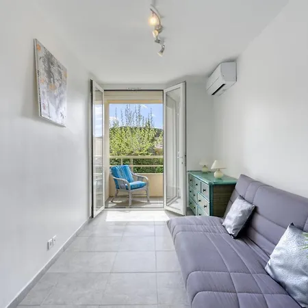 3 With Sea View Terraces In Peace