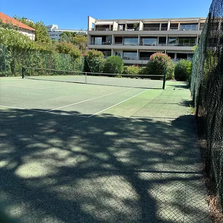 3 With Sea View Terraces In Peace Сен-Тропе